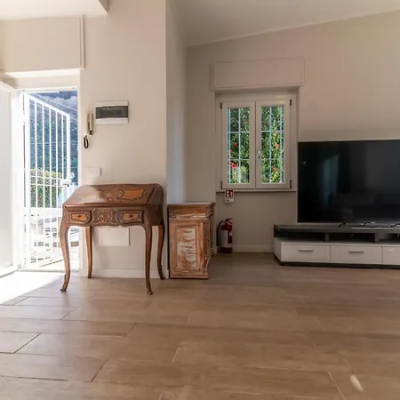 Sofia Casa Con Giardino E Condivisa 別荘 ペッテナスコ