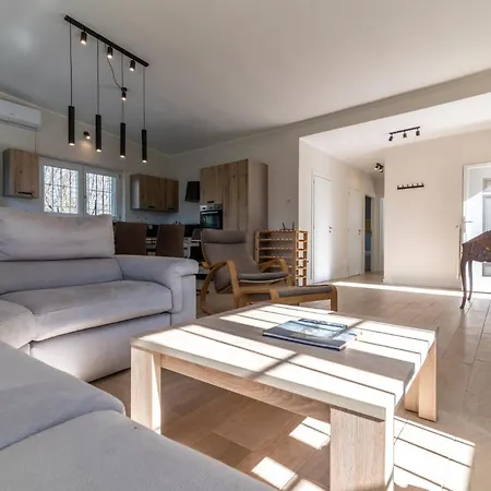 Feriehus Sofia Casa Con Giardino E Condivisa
