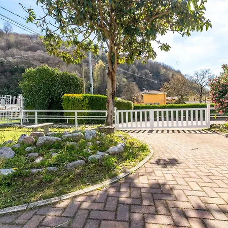 Sofia Casa Con Giardino E Condivisa Feriehus Pettenasco